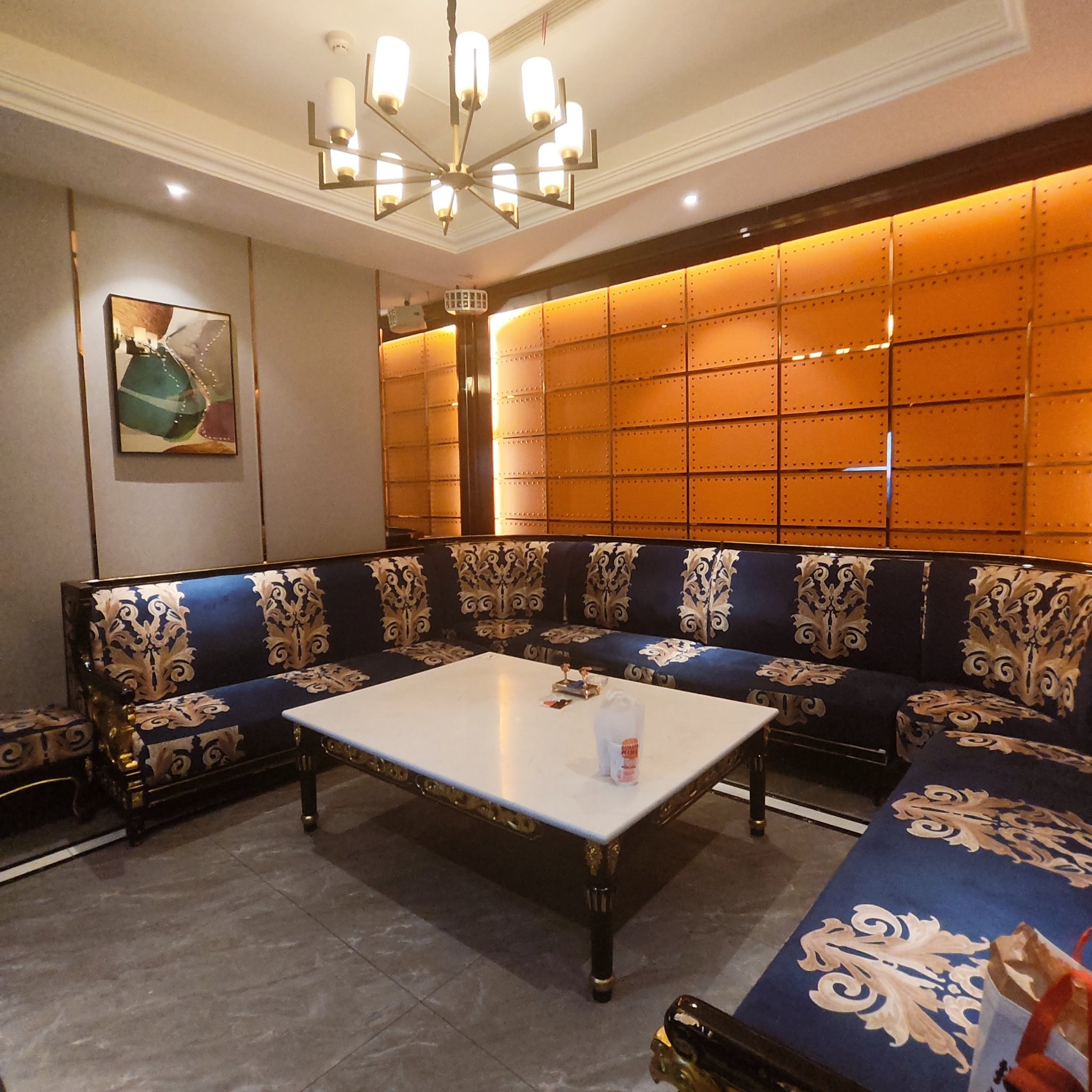 来宾商务KTV总排行Top10-武宣县ktv预定